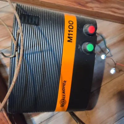 Gallagher electric fence charger M1100 - with a water trough heater