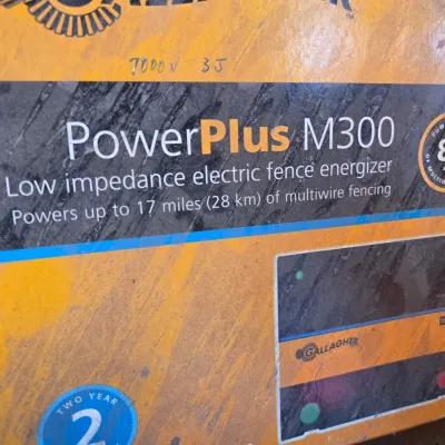 Gallagher Power plus M300 electric fence charger -