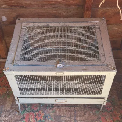 Two small wire cages - great for transporting small animals - Wahmann