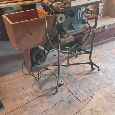 Vintage Sears Craftsman bench table saw