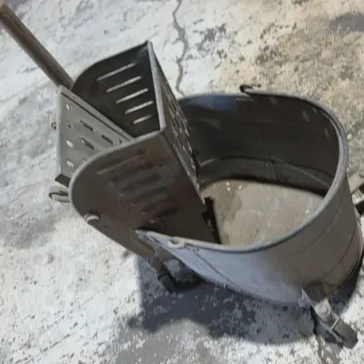 Steel Atlantic mop bucket with squeeze overhanging attachment