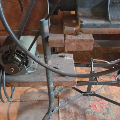 Vintage Sears Craftsman bench table saw