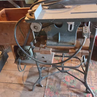 Vintage Sears Craftsman bench table saw