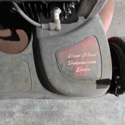 Yard Machines 5.5 HP 21" Mower with Mulcher / rear bagger - Needs minor repairs
