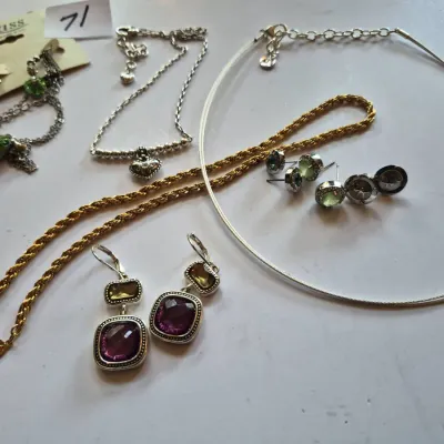 Sale Photo Thumbnail #95