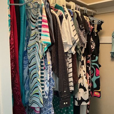 Sale Photo Thumbnail #34: Clothing