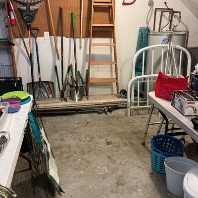 Sale Photo Thumbnail #68: More garage items