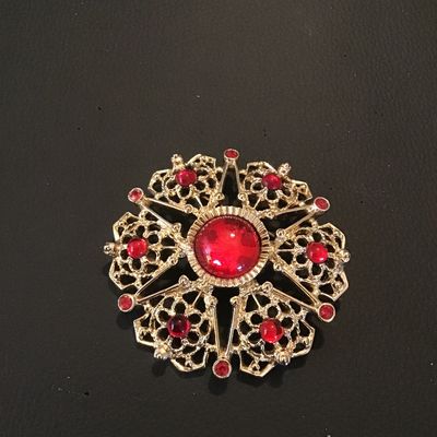 Vintage Sarah Coventry Gold-Tone Filigree Brooch with Red Rhinestones & Cabochon