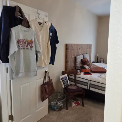 Sale Photo Thumbnail #326