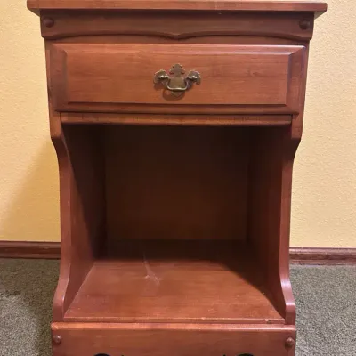 Nightstand 