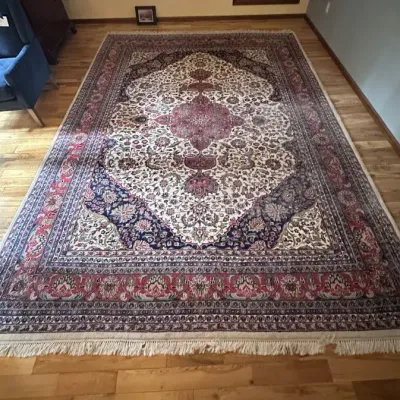 Oversized Traditional Floral Medallion Area Rug with Fringe – 