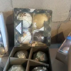 Sale Photo Thumbnail #28: Glass Ornaments