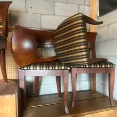 Sale Photo Thumbnail #31: Matching Chairs total of 6, works well to mix with the Dining Table