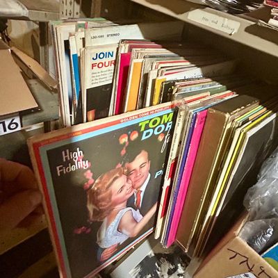 Sale Photo Thumbnail #28: albums