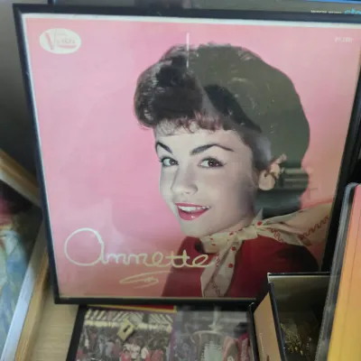 Sale Photo Thumbnail #599