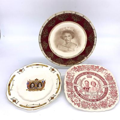 Vtg. English coronation plates. 