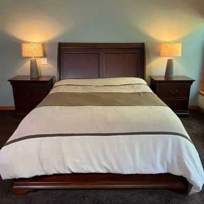 QUEEN BEDROOM SET