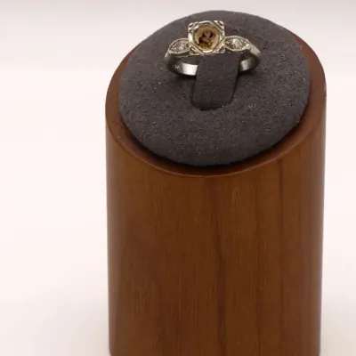 WHITE GOLD RING