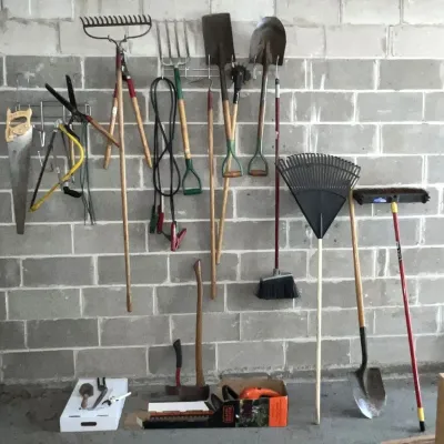 GARDEN TOOLS