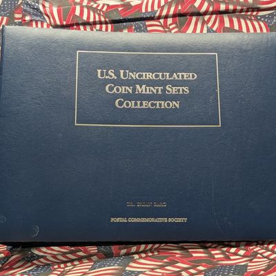 Sale Photo Thumbnail #303: *EMPTY* U.S. Uncirculated Coin Mint Sets Collection Binder, No Coins!