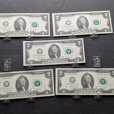 Sale Photo Thumbnail #9: (5) 2017 A Series $2 Bills W/ Consecutive Serial Numbers - LUCKY SEVENS