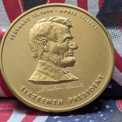 Sale Photo Thumbnail #296: Lincoln Memorial Souvenir Bronze Medal