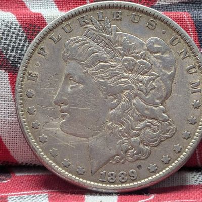 Sale Photo Thumbnail #270: 1889 Morgan Dollar - 90% Silver