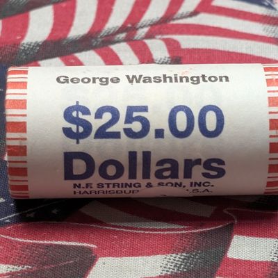 Sale Photo Thumbnail #156: Roll of 25 - 2007 George Washington Presidential Dollar Coins