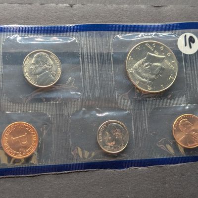 Sale Photo Thumbnail #94: 1999-P Only U.S. Uncirculated Mint Set, No Quarters, No Envelope
