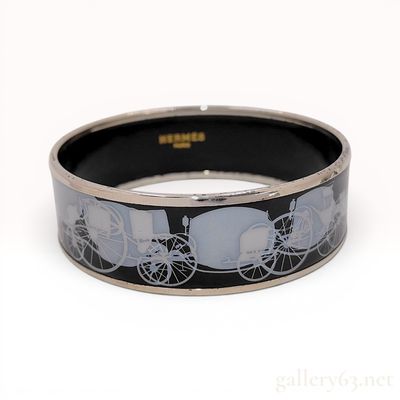 Sale Photo Thumbnail #590: Hermes Wide Enamel Caleche Bangle Bracelet with Box