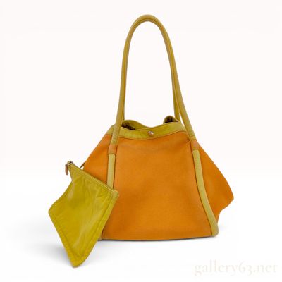 Sale Photo Thumbnail #327: Hermes Lindy Beach Tote in Orange and Yellow Canvas with Matching Pouch