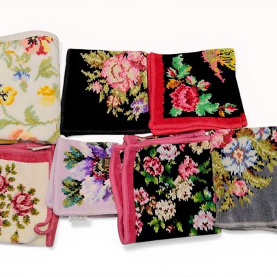Sale Photo Thumbnail #496: A Set of Seven Feiler Chenille Cotton Hand Towels