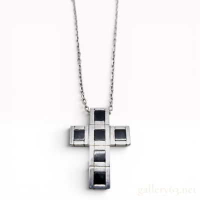 Sale Photo Thumbnail #298: Damiani Justman Sterling Silver and Onyx Cross Pendant Necklace
