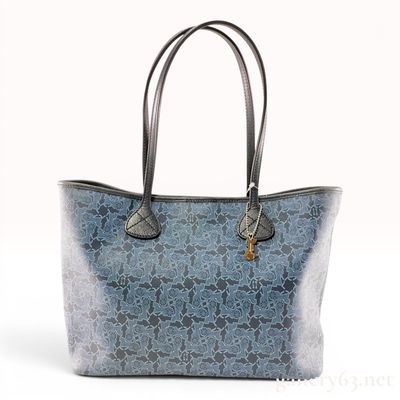 Sale Photo Thumbnail #515: Celine Blue Coated Canvas Horse and Carriage Monogram Tote Bag