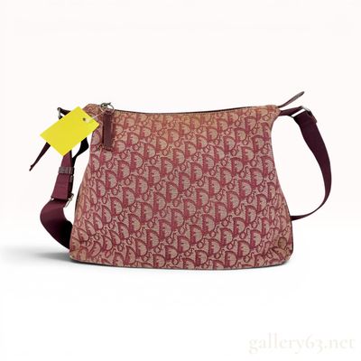 Sale Photo Thumbnail #234: Christian Dior Trotter Oblique Monogram Canvas Shoulder Bag