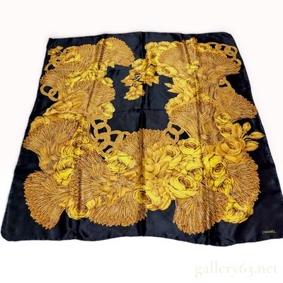 Sale Photo Thumbnail #67: Chanel Silk Scarf in Wheat and Roses Pattern