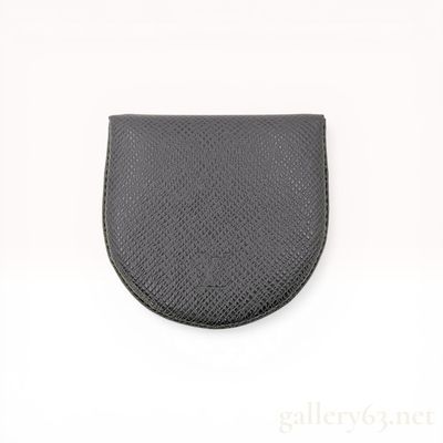Sale Photo Thumbnail #430: Louis Vuitton Taiga Leather Porte Monnaie Cuvette Coin Purse