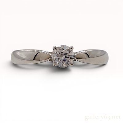 Sale Photo Thumbnail #548: Tiffany & Co. Harmony 0.22 Carat Diamond Solitaire Ring in Platinum