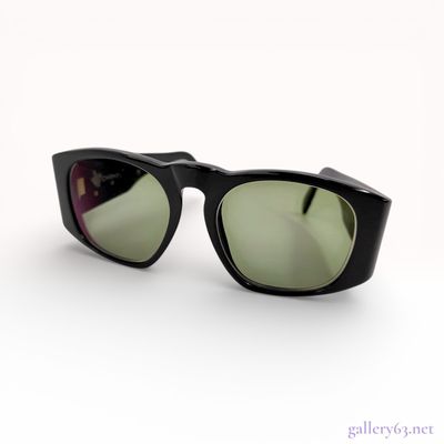 Sale Photo Thumbnail #387: Chanel Vintage Quilted Black Acetate Sunglasses