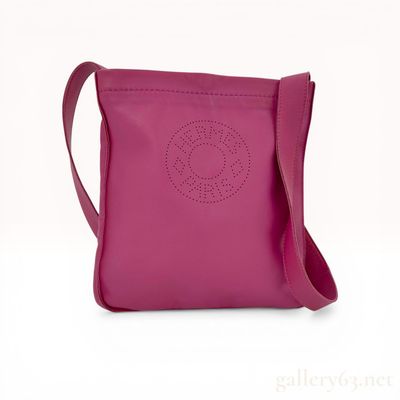 Sale Photo Thumbnail #366: Hermes Clou de Selle Fuchsia Lambskin Crossbody Bag