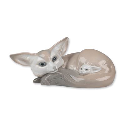 Sale Photo Thumbnail #28: Lladro Porcelain Figurine, Fox and Cub 01001065
