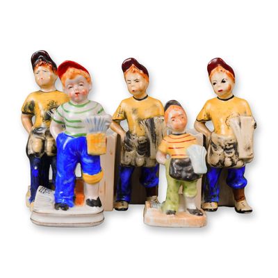 Sale Photo Thumbnail #211: 5pc Mid-20th Century Japanese Hand Painted Bisque Newsboy Figurines