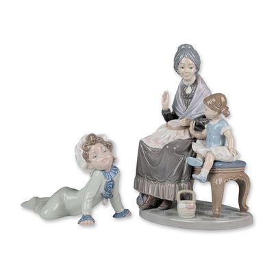 Sale Photo Thumbnail #17: 2pc Lladro Spanish Glazed Porcelain Figurines