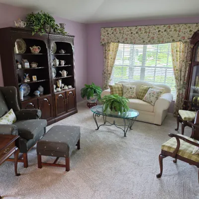 Sale Photo Thumbnail #162