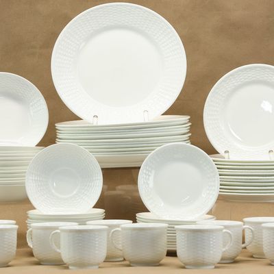 Sale Photo Thumbnail #157: Coalport "Nantucket" Basketweave Partial Dinner Service