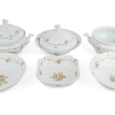 Sale Photo Thumbnail #121: Six Hutschenreuther Dresden Meersburg Serving Bowls
