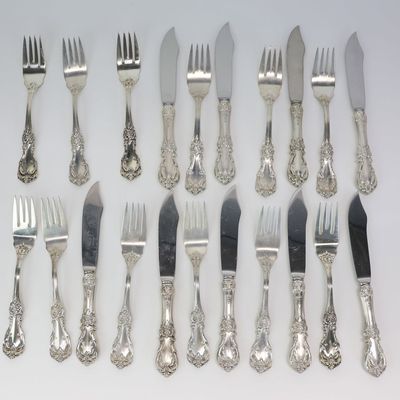 Sale Photo Thumbnail #48: Reed & Barton "Burgundy" Pattern Fish Knives and Forks