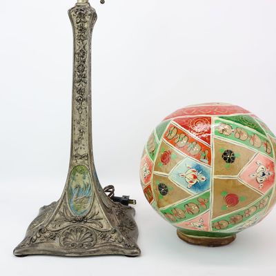 Sale Photo Thumbnail #142: Vintage 2-Light Metal Lamp With Swan Motif