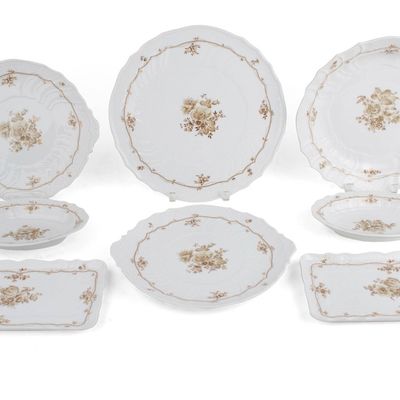Sale Photo Thumbnail #124: Eight Hutschenreuther Dresden Meersburg Serving Platters