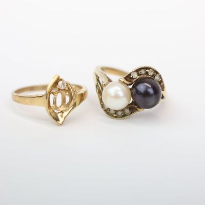 Sale Photo Thumbnail #80: Vintage Ladies 14k Gold and Diamond Free Form Ring